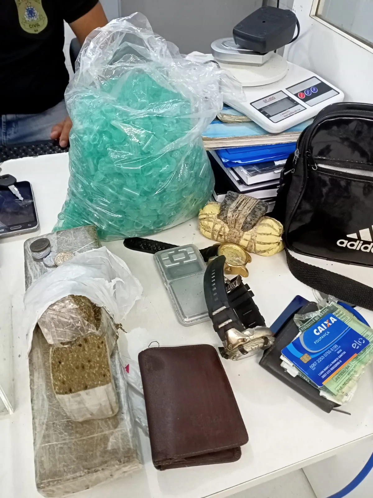 Drogas e munições foram apreendidas na ação | Foto: Divulgação | Polícia Civil