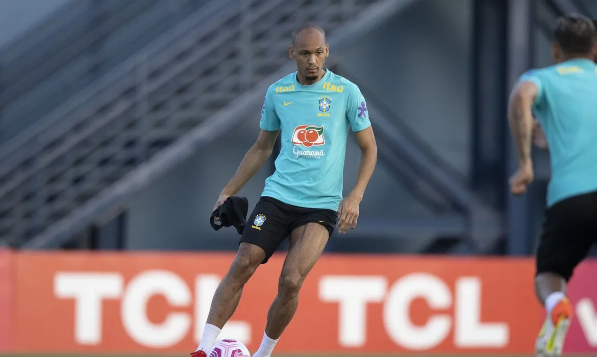Volante joga nesta quinta-feira em duelo contra Uruguai, em Manaus | Foto: Lucas Figueiredo | CBF