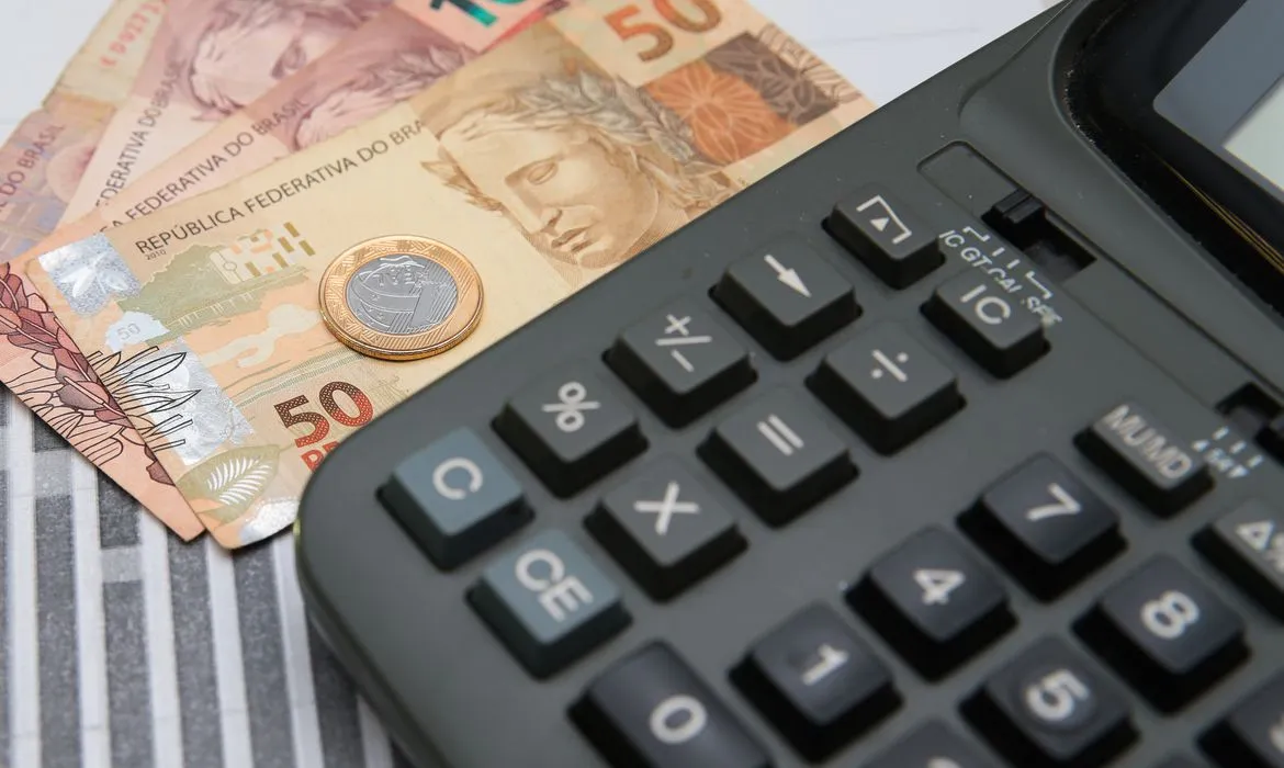 Aumento ficou 1,9 ponto percentual menor que o índice | Foto: Marcello Casal Jr | Agência Brasil