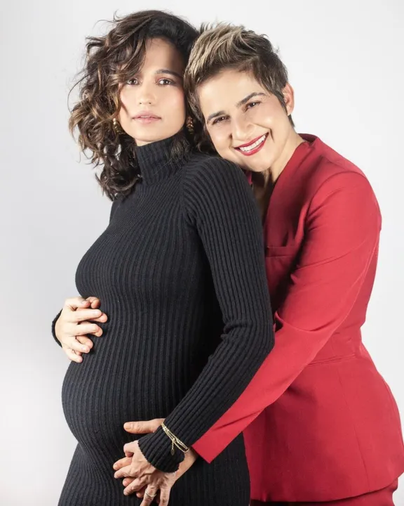 O casal, que está junto desde 2014, anunciou a gestação em junho | Foto: Divulgação