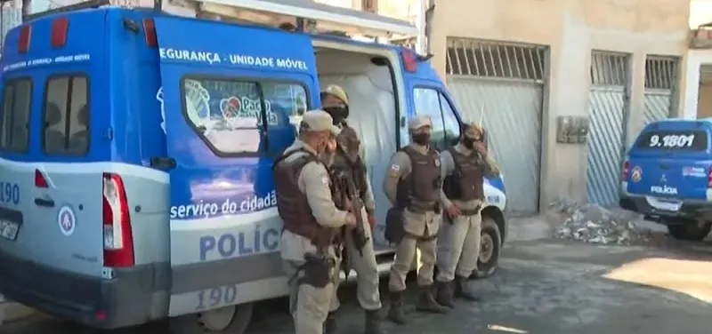 Uma base móvel foi montada próximo ao local dos disparos | Foto: Reprodução | TV Bahia
