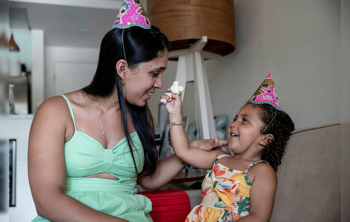 Após pular duas festas, Marcela celebrou os 3 anos e cinco meses da filha Lara com uma pequena festa no condomínio onde moram | Foto: Uendel Galter | Ag. A TARDE