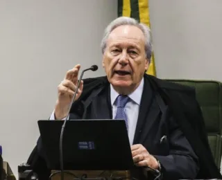 Ex-estagiária de ministro do STF é alvo de busca e apreensão da PF