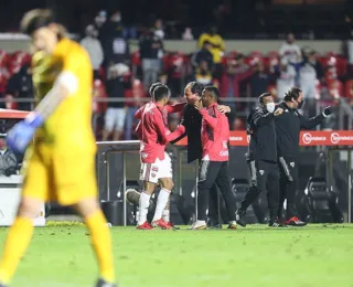 São Paulo vence o Corinthians e encerra sequência de empates no Brasileirão