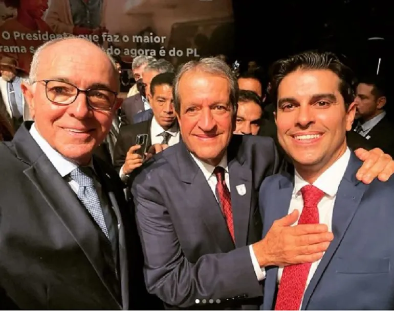 José Carlos e Alexandre Aleluia posaram ao lado de Valdemar Costa Neto, presidente do PL | Foto: Reprodução | Instagram