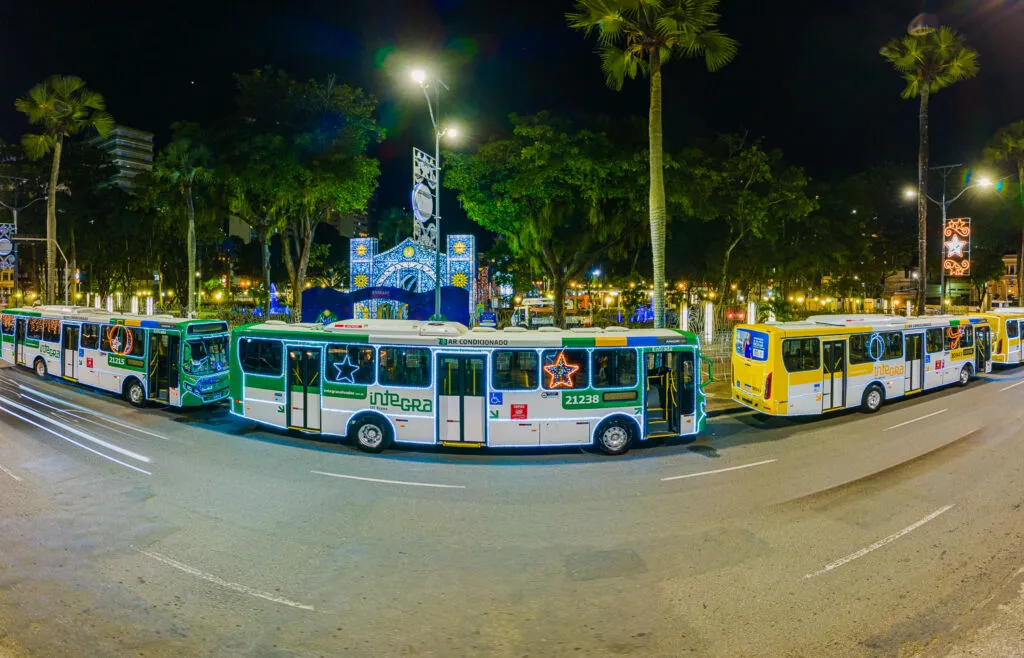 Ao todo, 14 ônibus da frota regular da cidade participam da ação | Foto: Divulgação | Secom