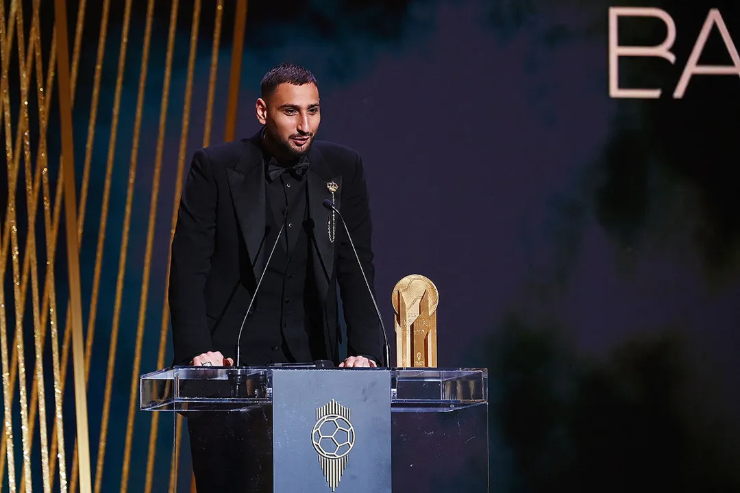 Donnarumma foi o protagonista no verão europeu passado ao liderar a seleção italiana que conquistou a Eurocopa | Foto: AFP