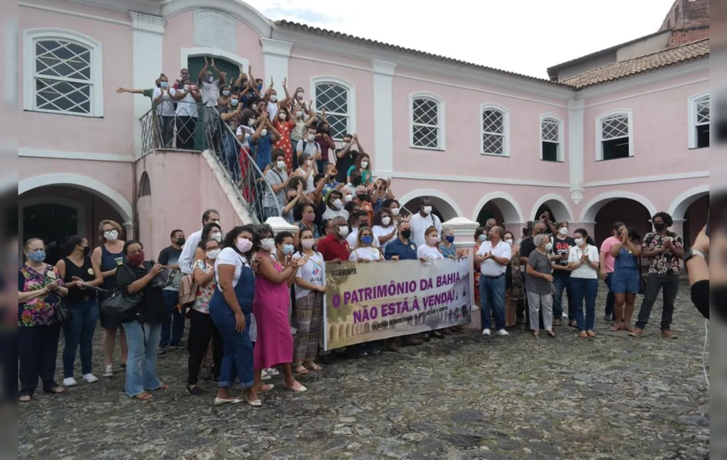 O movimento reuniu cerca de 300 pessoas | Foto: Divulgação