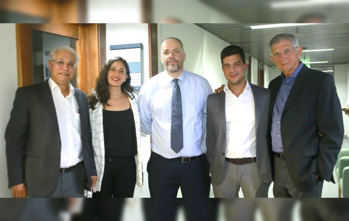 Coordenadores dos consultórios de urologia e nefrologia celebram parceria
