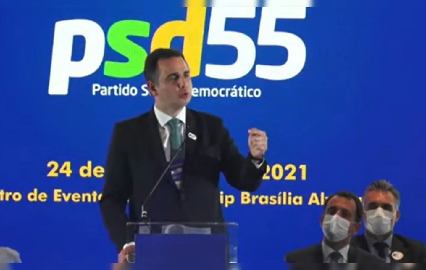 Com referências a Juscelino Kubitschek e Tancredo Neves, presidente do Senado criticou "política do radicalismo" | Foto: Reprodução | YouTube