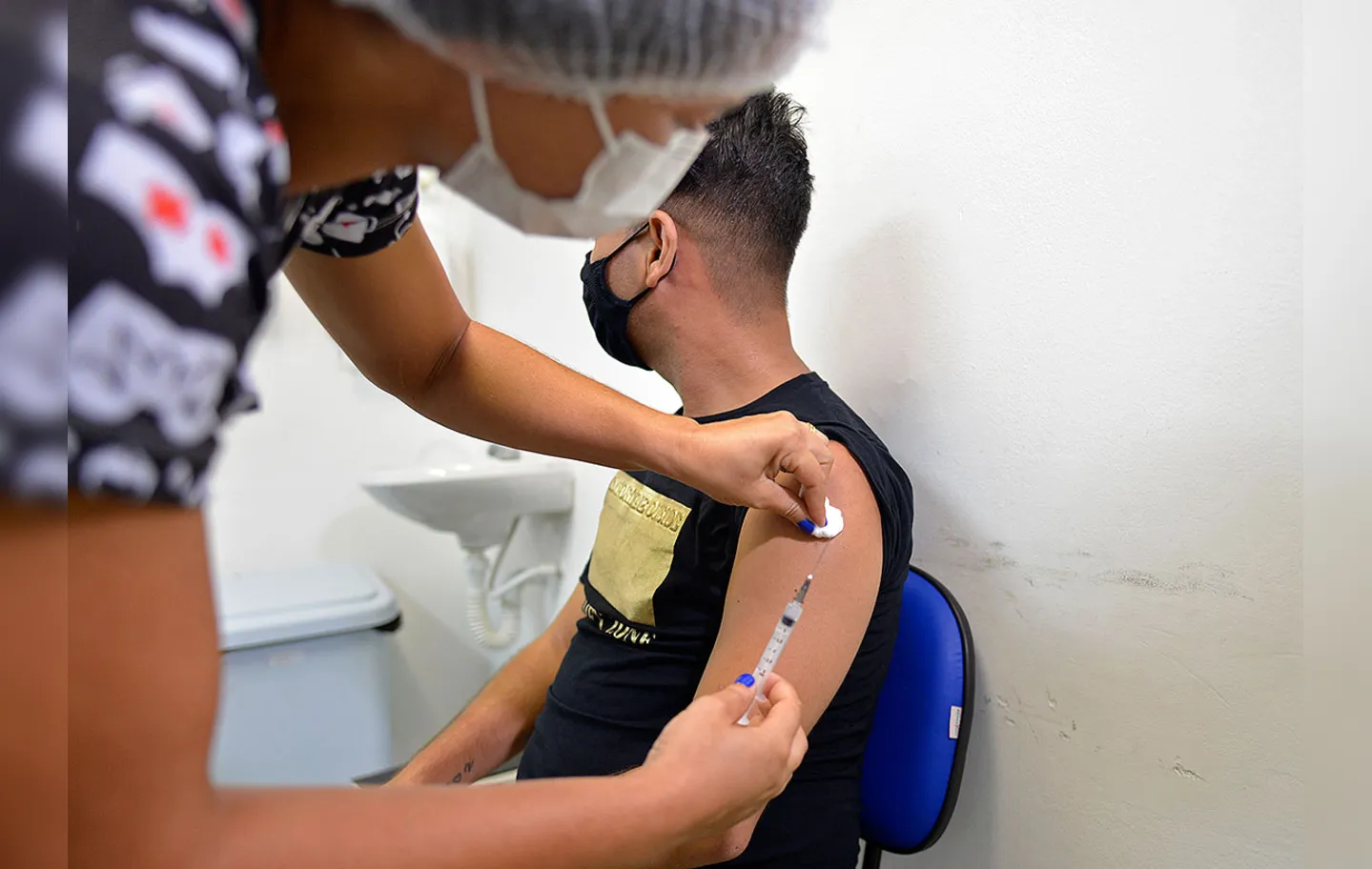 59,8% da população do Brasil alcançou imunização máxima contra a covid-19 I Foto: Shirley Stolze | Ag. A TARDE | 3.11.2021
