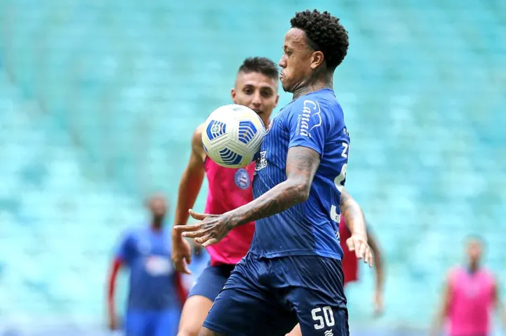 O técnico Guto Ferreira aplicou um coletivo tático e esboçou a provável escalação para o duelo deste domingo, 21 | Foto: Divulgação | EC Bahia