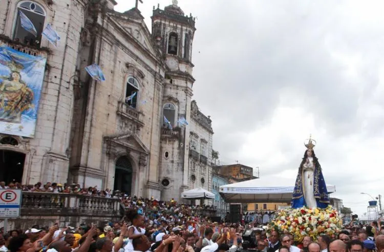 Eventos religiosos e esportivos alteram trânsito em Salvador