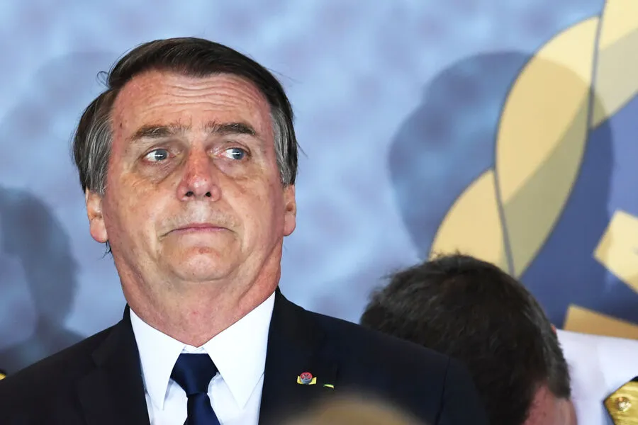 Presidente Jair Bolsonaro é acusado de desvio na condução da pandemia no país