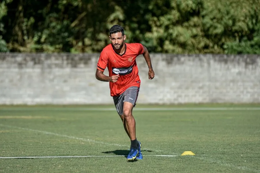 Alan Santos será titular do Leão neste domingo, no duelo contra o Vitória da Conquista