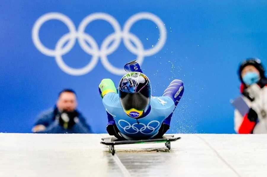 Nicole Silveira pode conseguir resultado histórico para o Brasil neste sábado, 12