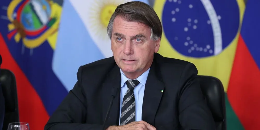 Bolsonaro faz novo ataque ao sistema eleitoral brasileiro