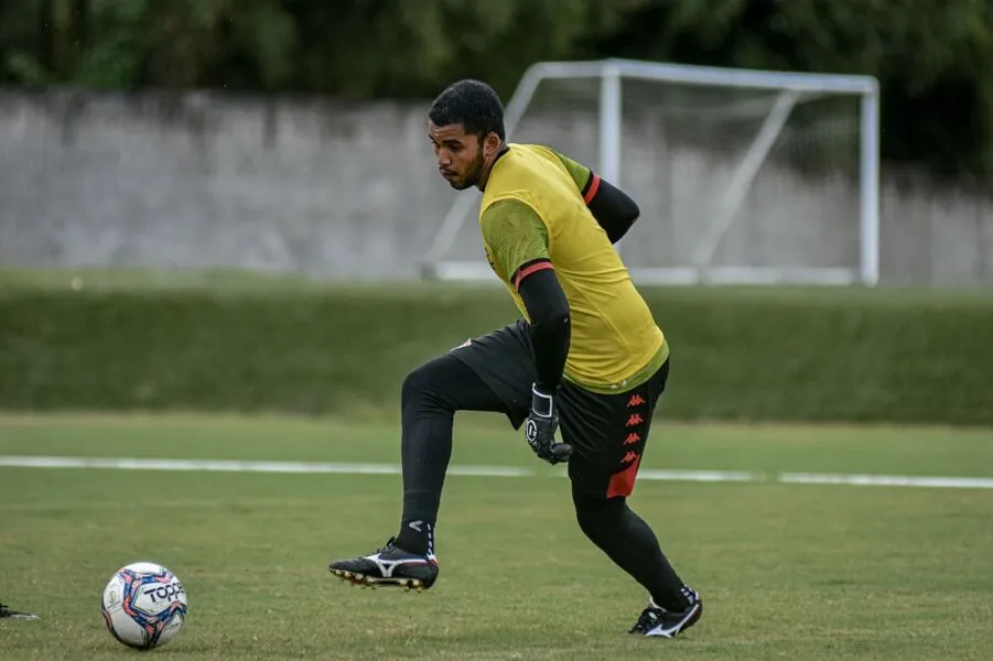 Arcanjo foi titular em todos os cinco jogos e só sofreu três gols