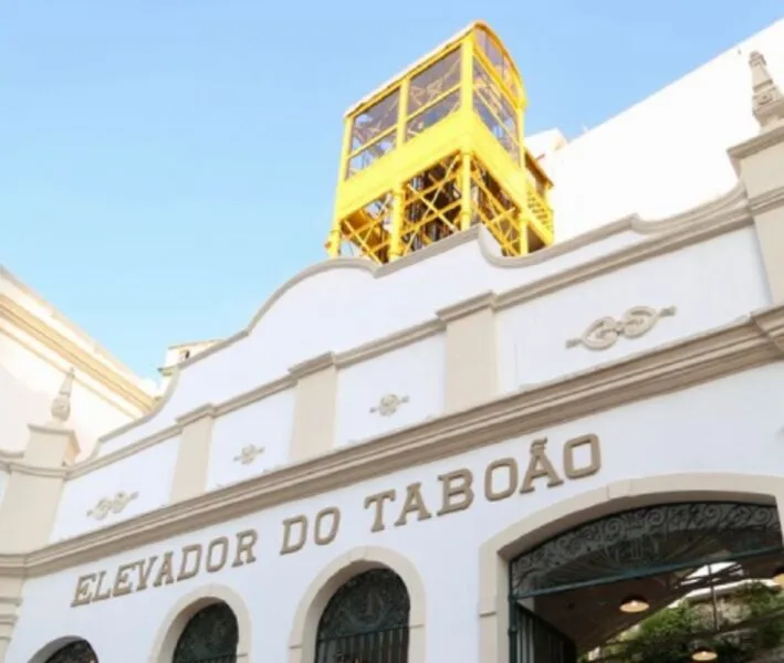 O elevador do Taboão funciona segunda a sexta-feira, com entrada gratuita