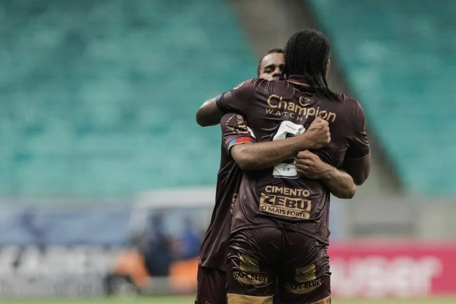 Tricolor jogou praticamente toda a etapa final com um jogador a menos