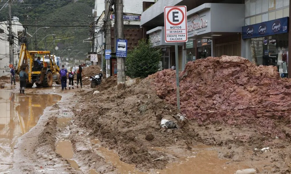 IML do Rio de Janeiro identificou 91 corpos de vítimas da tragédia no município