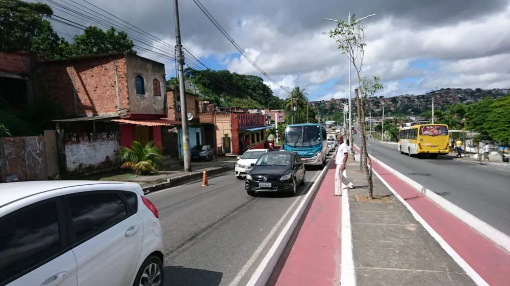 Por conta do acidente, o trânsito chegou a apresentar lentidão na região