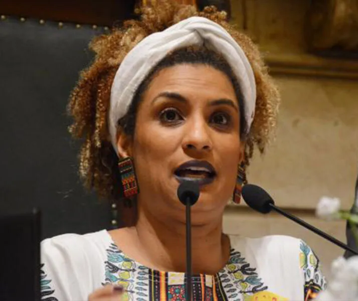 Marielle foi assassinada na quarta-feira, por volta das 20h, com quatro tiros na cabeça