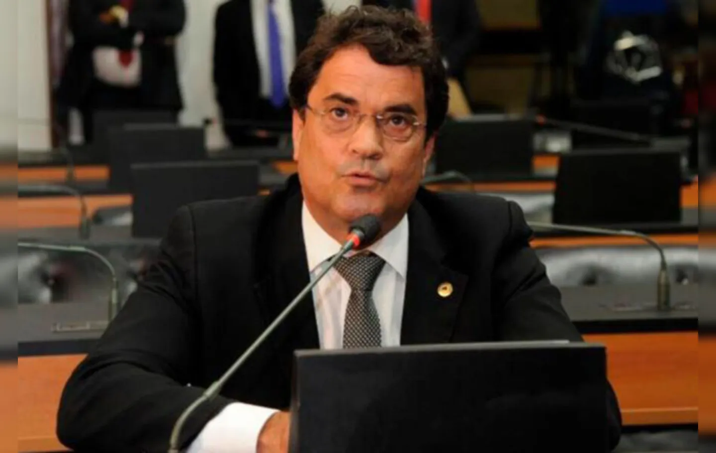 Marcelo Nilo sair do PSB o mais rápido possível é ele não prejudicar o partido, disse o parlamentar.