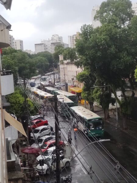 Congestionamento foi formado na área do Campo Grande