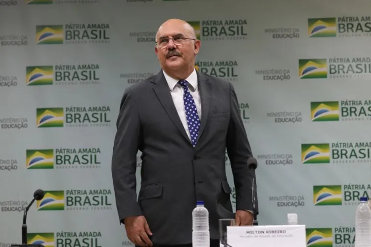 Em áudio, Ribeiro diz priorizar prefeitos indicados por pastores ligados a Bolsonaro