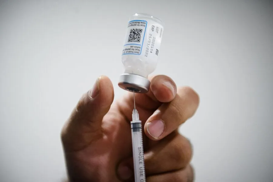 cerca de cinco milhões de pessoas poderão receber a vacina