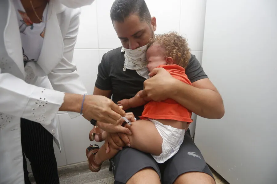 Bryan, de 1 ano e filho de José Paulo, tomou a vacina de meningite, gripe, pneumocócica  e tríplice viral (sarampo, caxumba e rubéola)