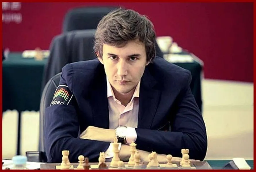 Enxadrista russo Sergey Karjakin é suspenso por seis meses