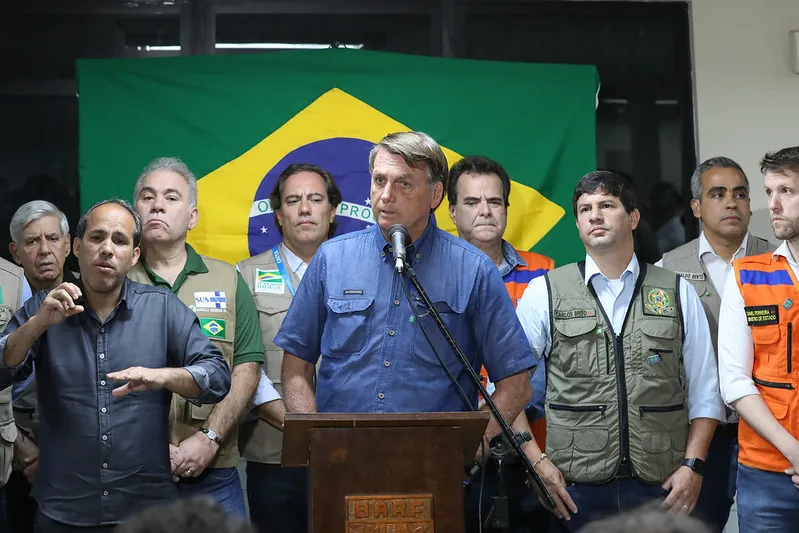 Presidente falou com a imprensa no Recife, onde sobrevoou áreas atingidas pelas chuvas
