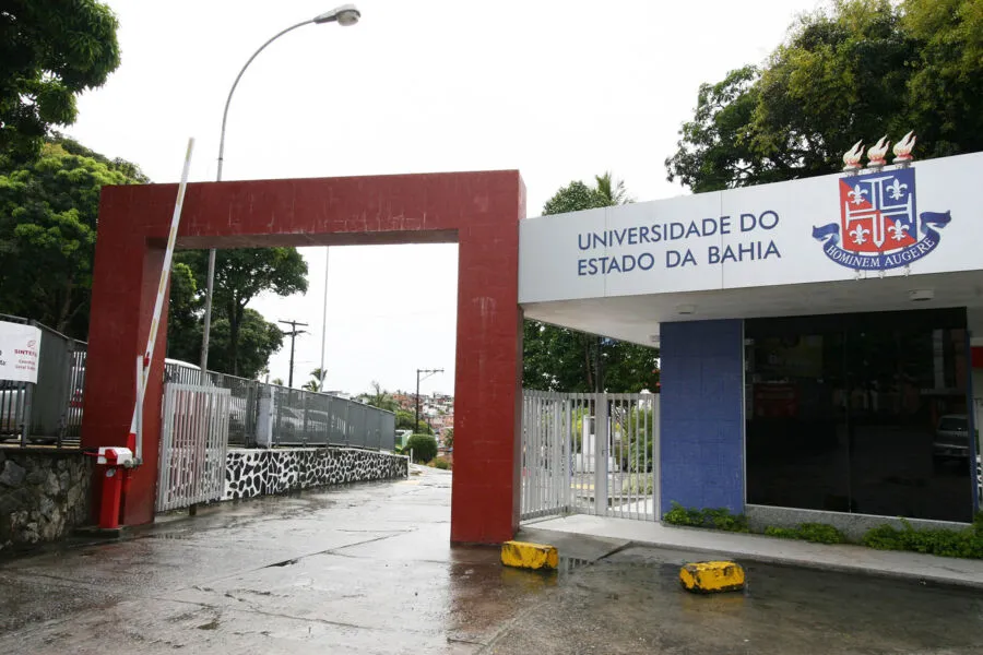 Obrigatoriedade acontece em meio ao aumentos de casos de Covid-19 na Bahia

Na foto: Campus da Uneb em Salvador

Foto: Carol Garcia / SECOM