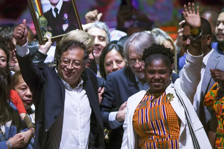 O novo presidente da Colômbia, Gustavo Petro, e sua vice