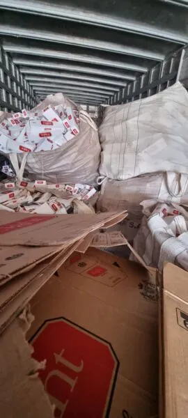 Cigarros foram contrabandeados do Paraguai