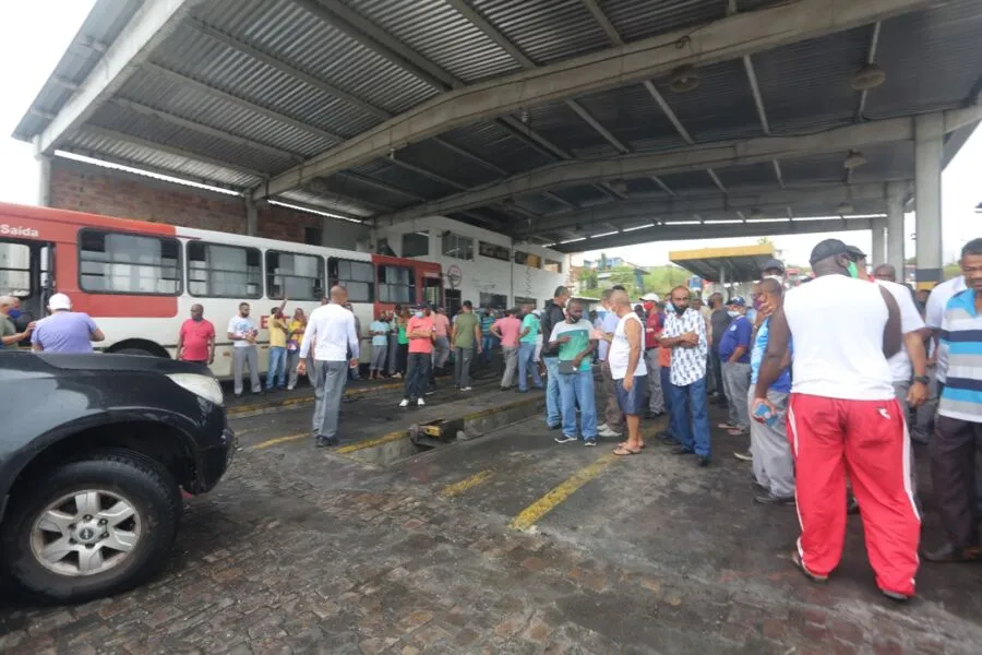 A paralisação da categoria aconteceu como um protesto unificado de profissionais de seis empresas