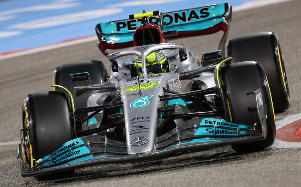 Nesta temporada, Hamilton, de 37 anos, vai em busca do recorde do oitavo título mundial