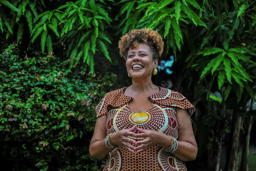 Cássia Valle, atriz e escritora