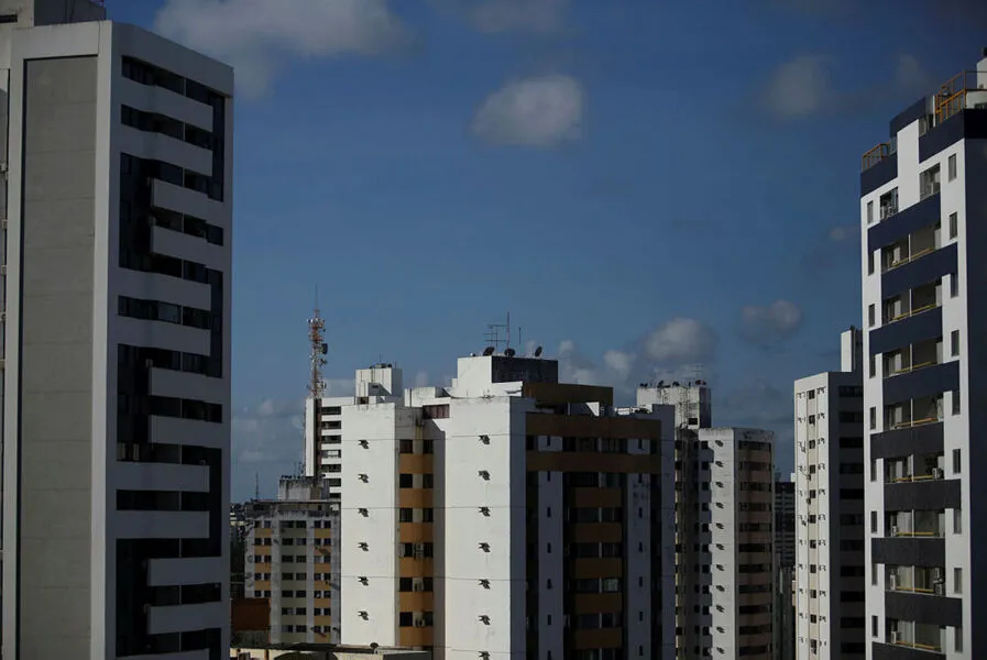 Dúvidas vão desde declarar um bem de herança até o recebimento de aluguel