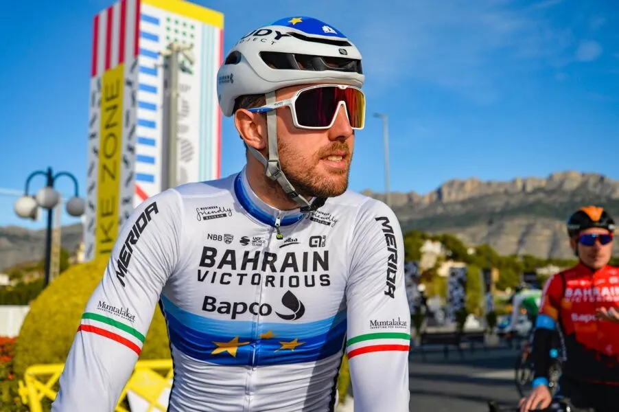 O campeão europeu voltou a competir nesta segunda após ter que desistir da Paris-Nice no dia 7 de março por conta de uma bronquite