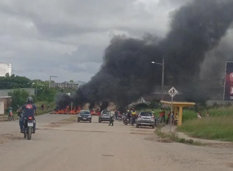 Avenida Júlio José Rodrigues corta toda a cidade de Itapetinga