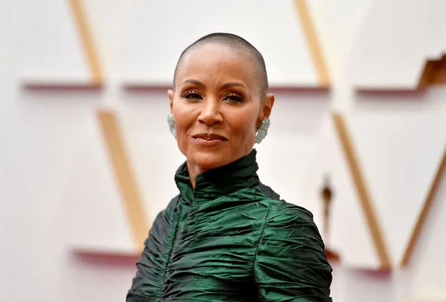 A atriz Jada Smith vive com a doença desde 2018