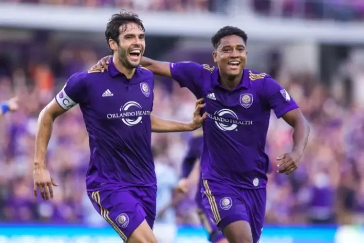 Higuita (à dir) defendeu as cores do Orlando City por cinco temporadas, entre 2015 e 2019