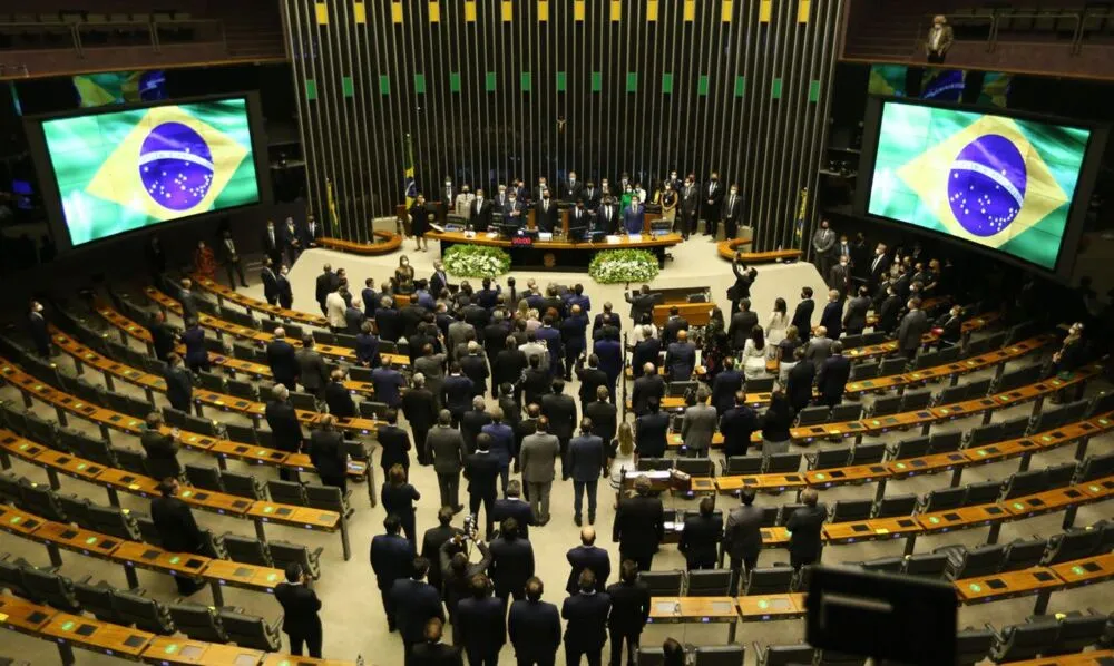 A temporada de troca-troca de partidos se encerrou na sexta-feira, 1º