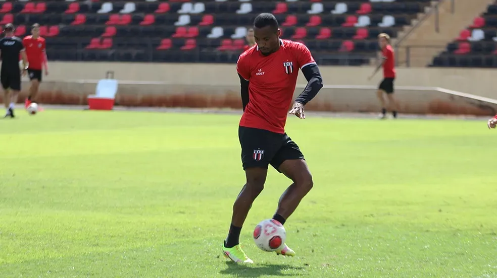 Emerson foi recordista em desarmes no Paulistão 2022