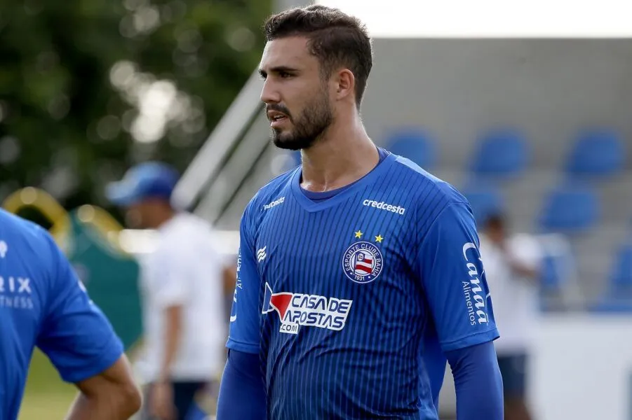 Com a camisa do Bahia,  Gustavo Henrique disputou 25 jogos, marcou dois gols e deu uma assistência