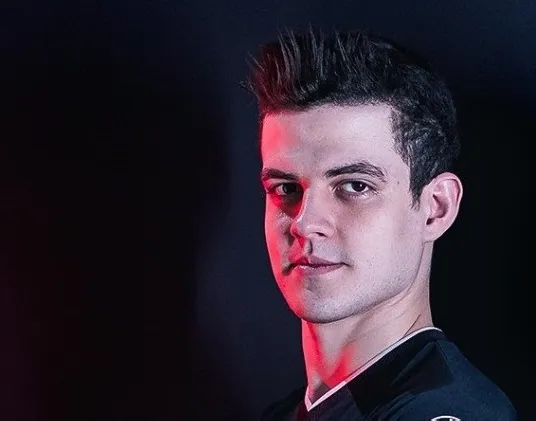 Gabriel "Kami" Bohm, bicampeão brasileiro de LOL e influenciador da Pain Gaming, é um dos convidados da Beyond Expo