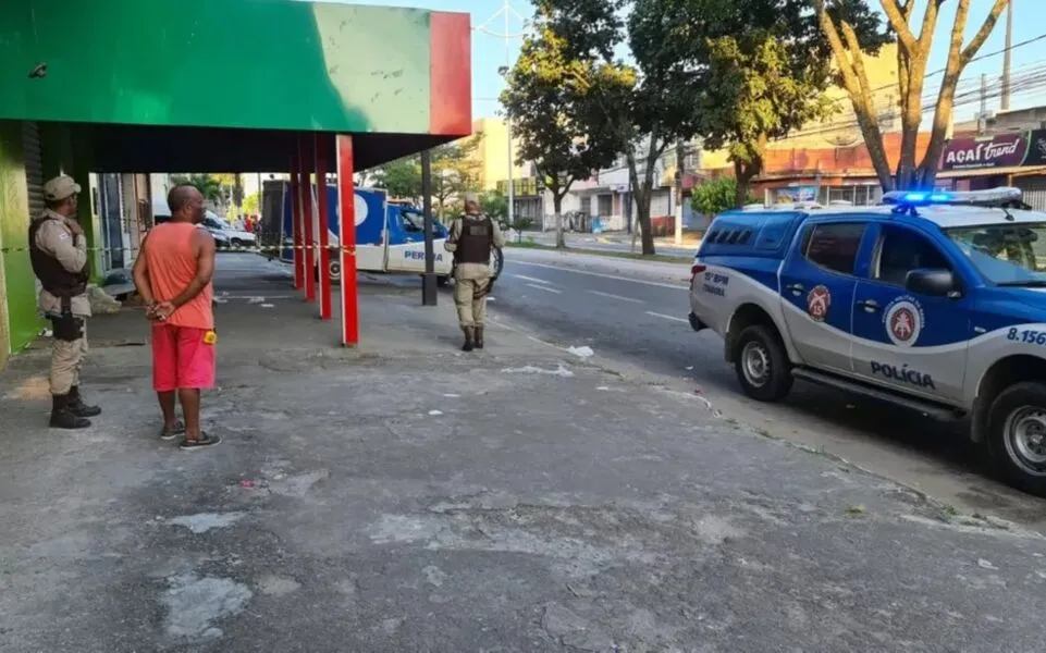 Corpo foi encontrado no bairro São Caetano com marcas de tiros